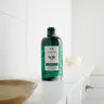 The Body Shop Tea Tree Purifying & Balancing Shampoo (400 ml)